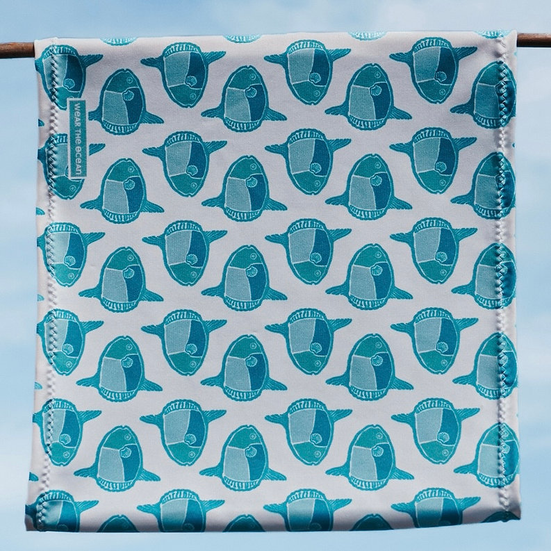 Cinta Mola Mola [Wear the ocean]